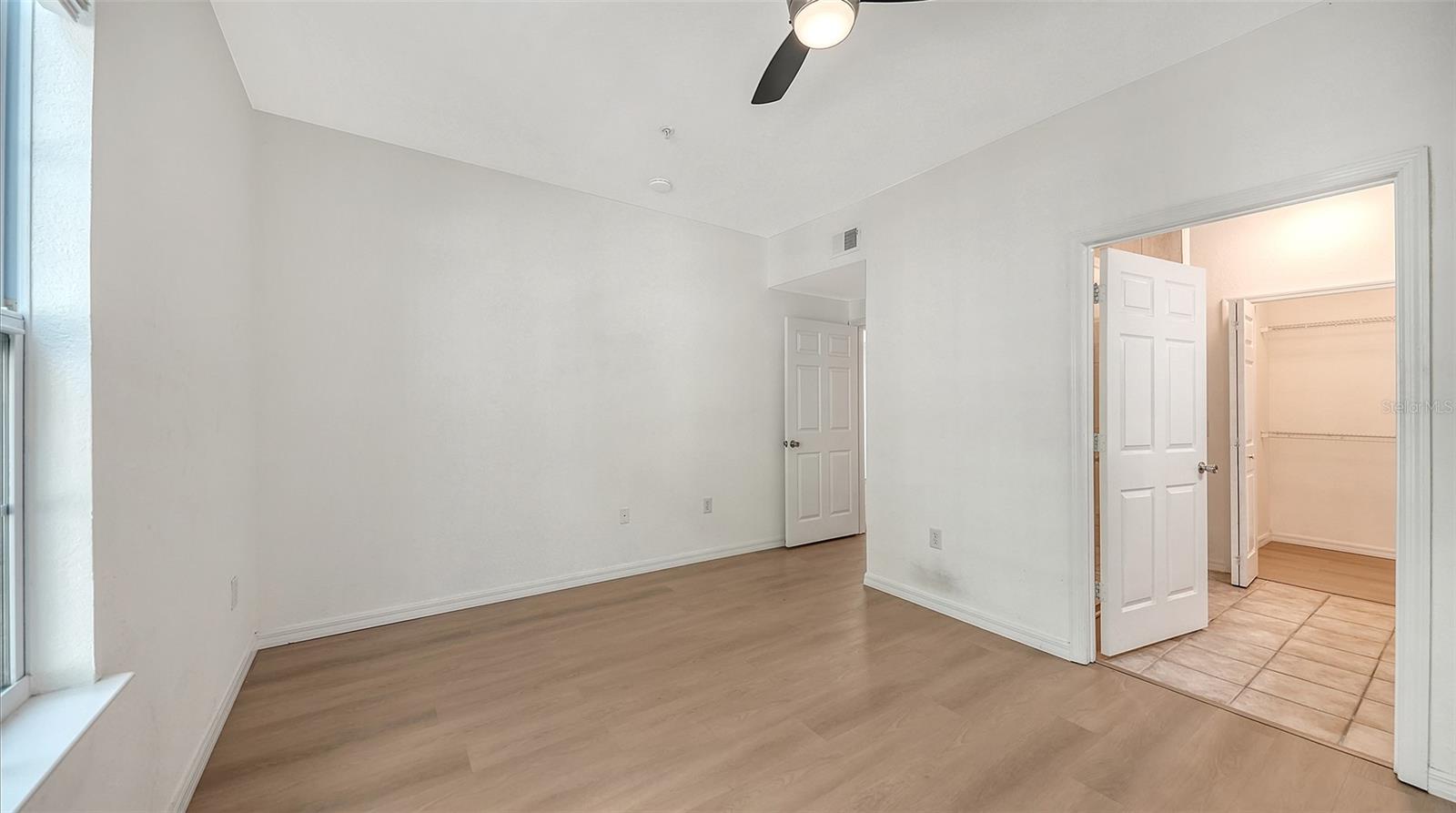 5561 ROSEHILL RD #104, SARASOTA, FL, 34233