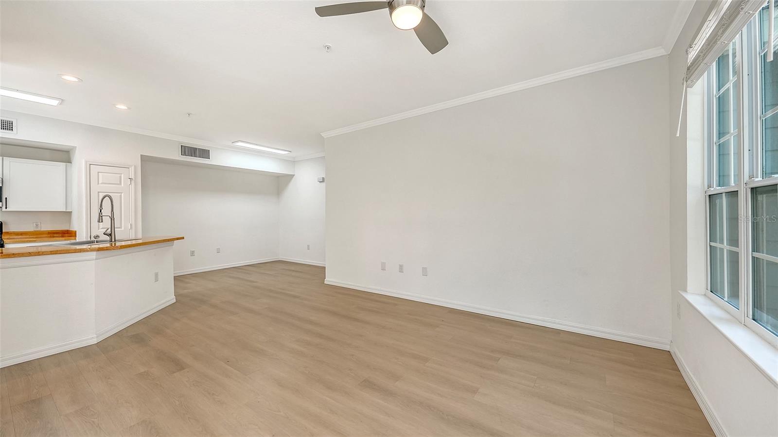 5561 ROSEHILL RD #104, SARASOTA, FL, 34233