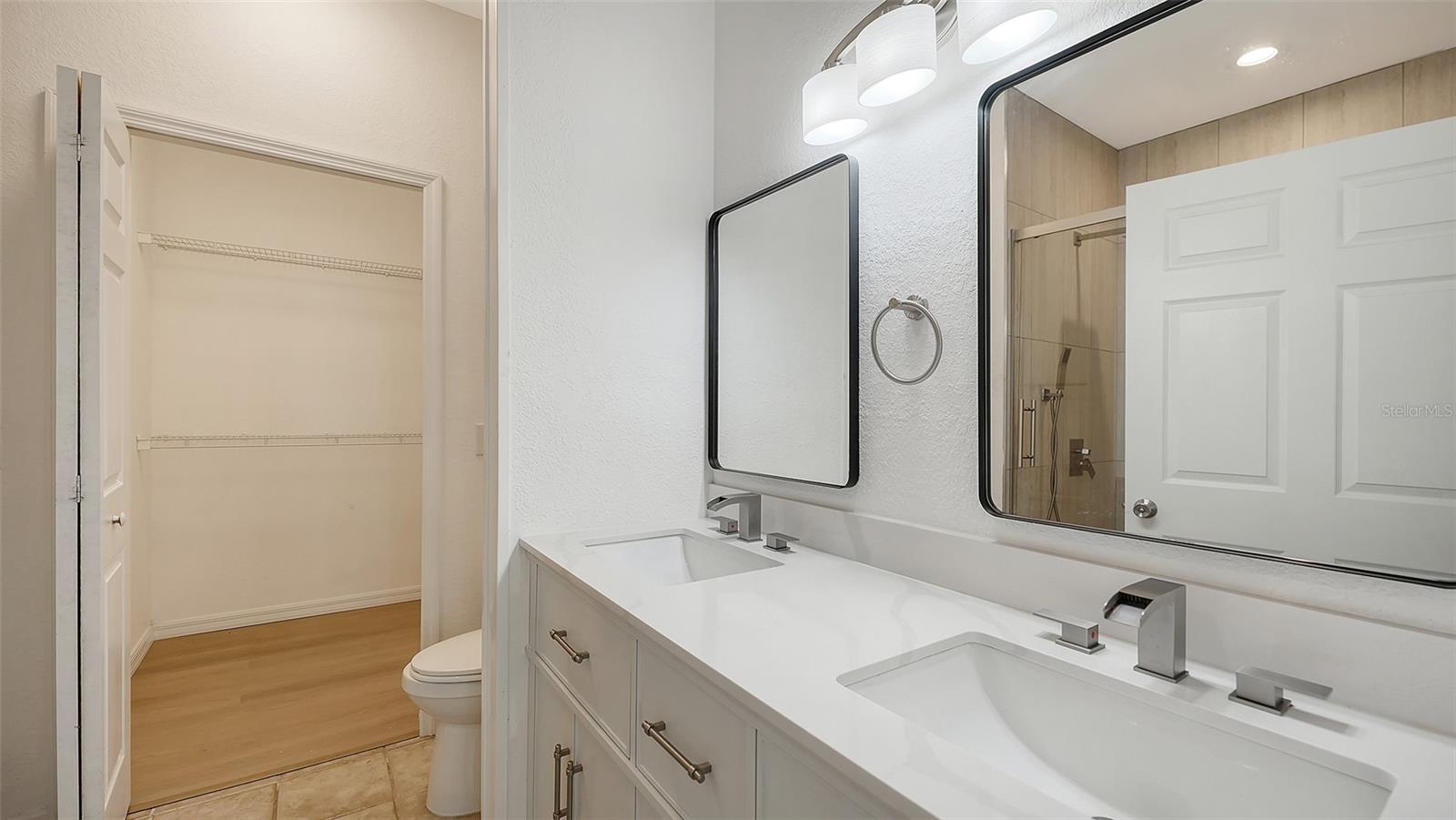 5561 ROSEHILL RD #104, SARASOTA, FL, 34233