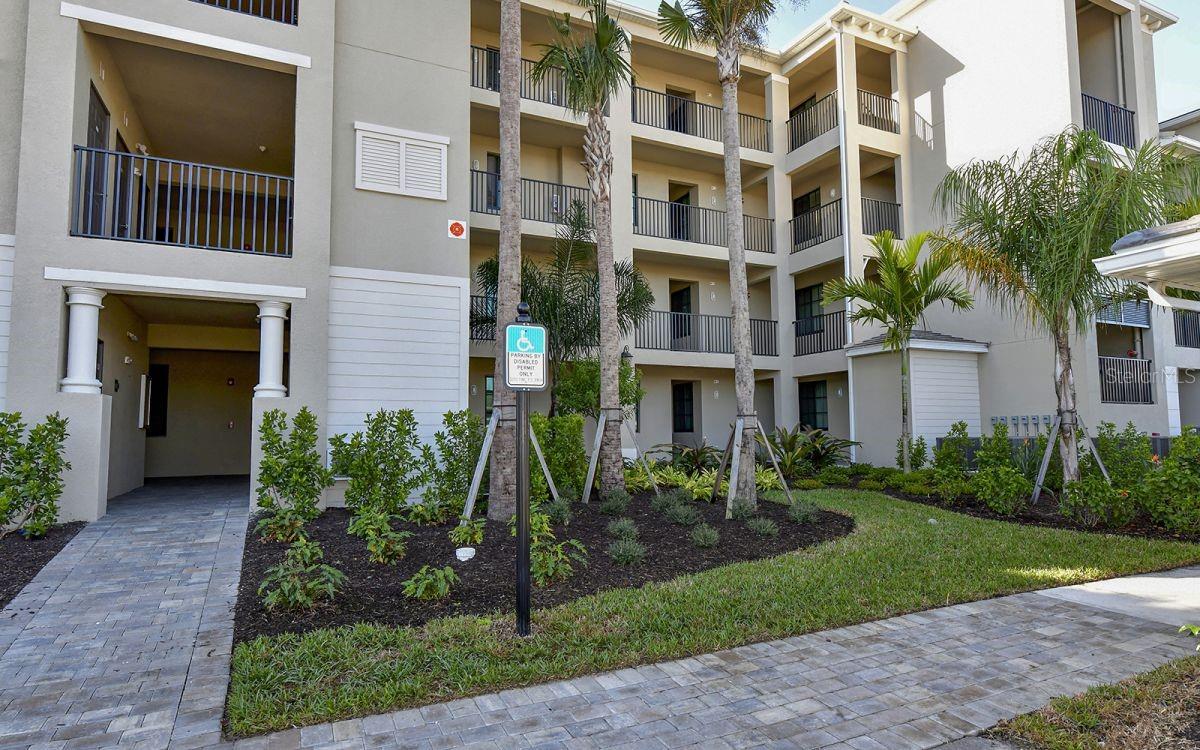 17626 GAWTHROP DR #206, BRADENTON, FL, 34211