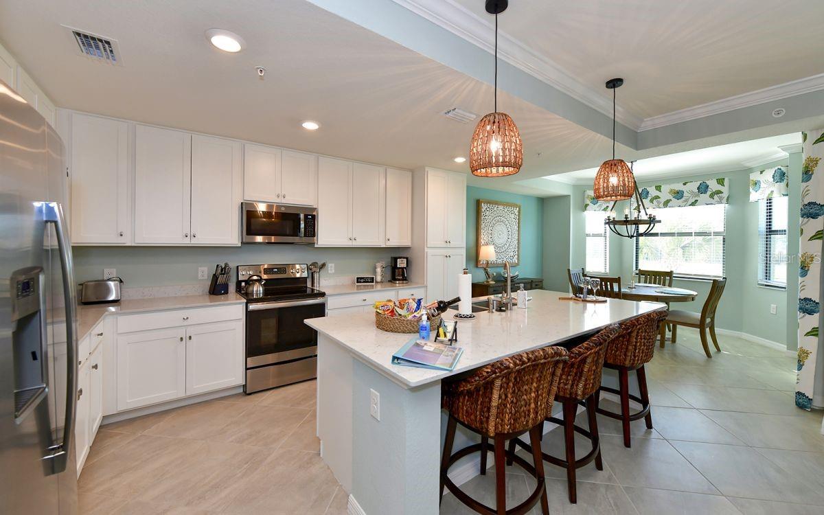 17626 GAWTHROP DR #206, BRADENTON, FL, 34211