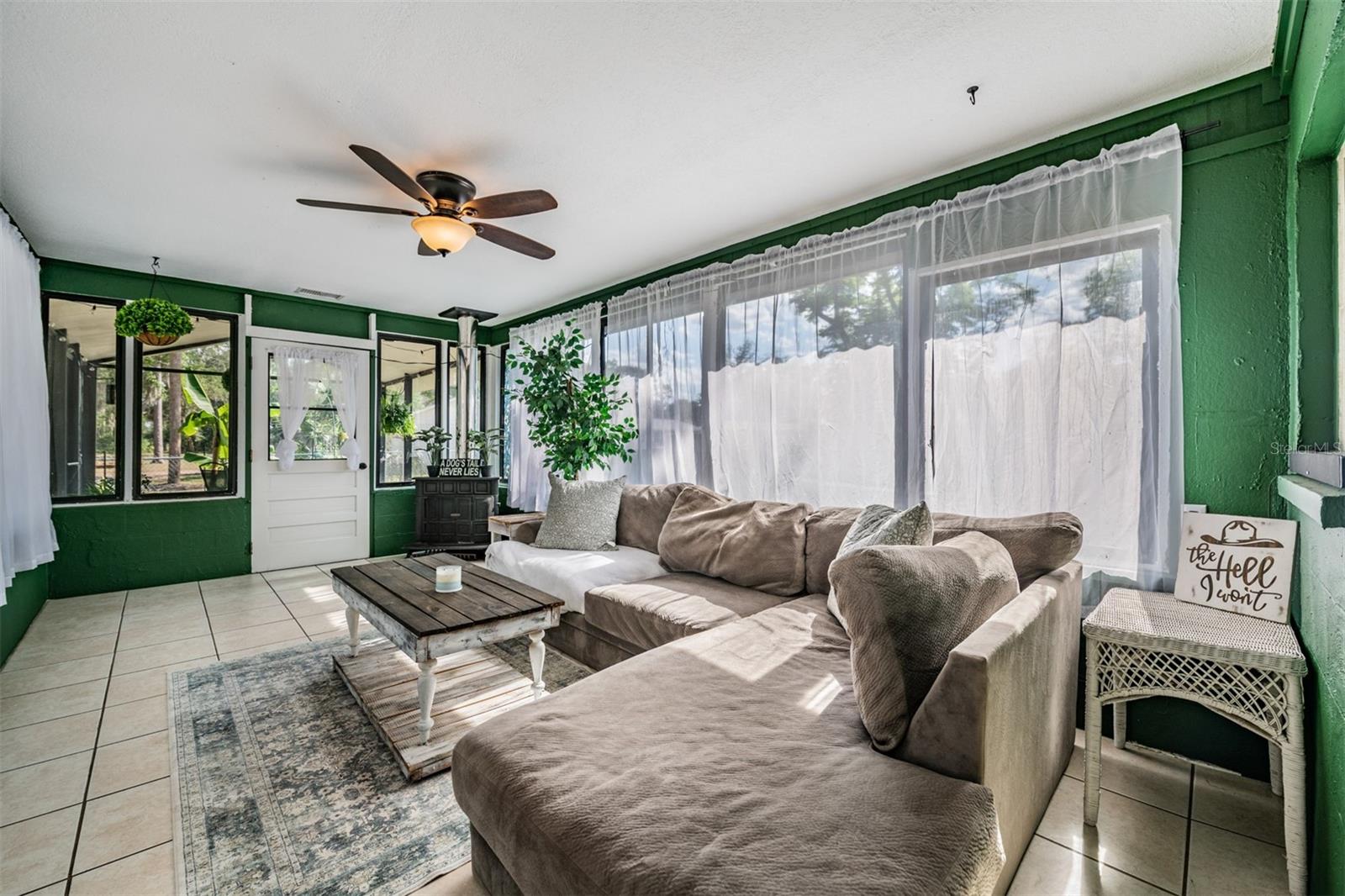 39048 BLUE JAY AVE, ZEPHYRHILLS, FL, 33542