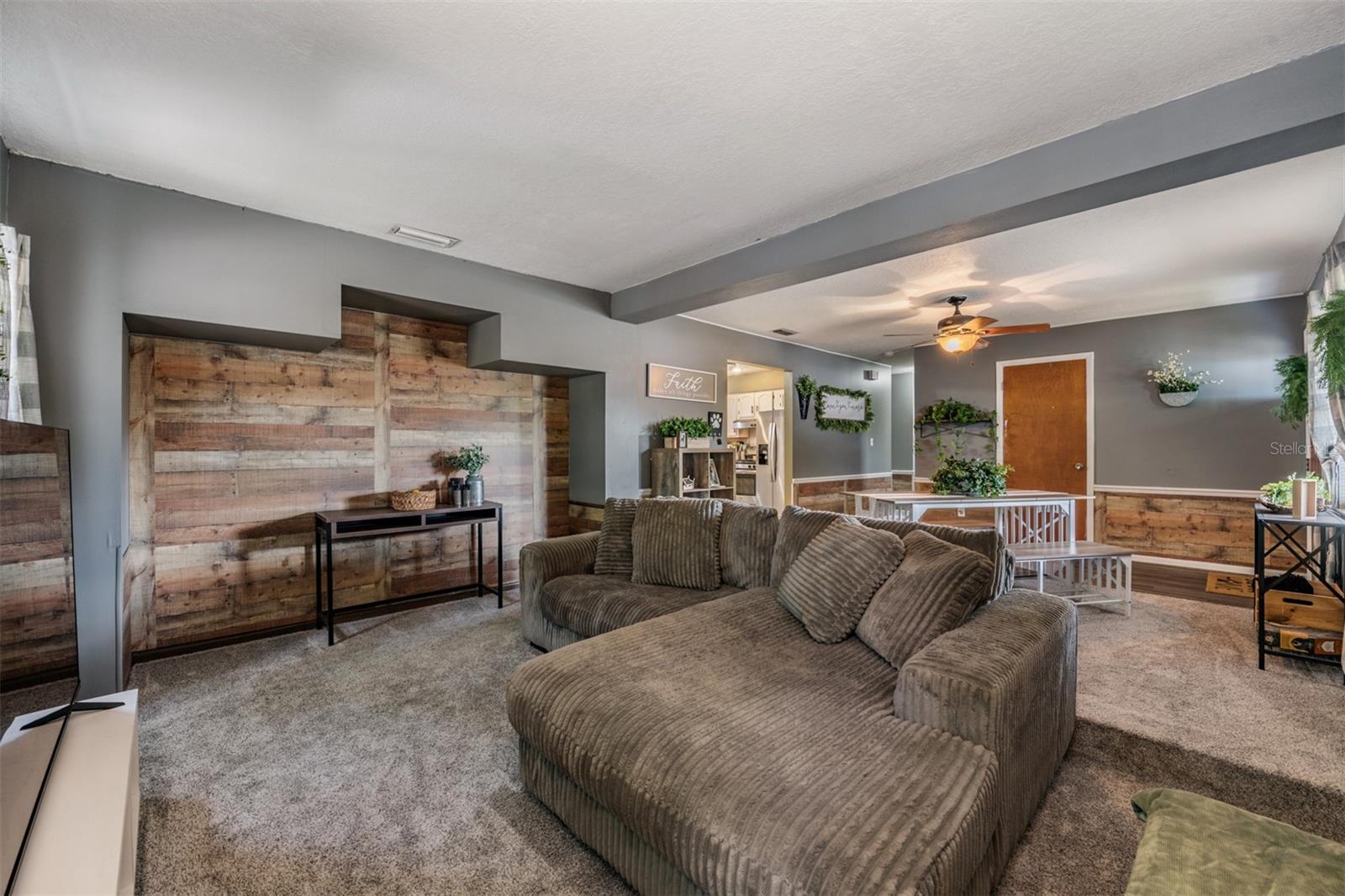 39048 BLUE JAY AVE, ZEPHYRHILLS, FL, 33542