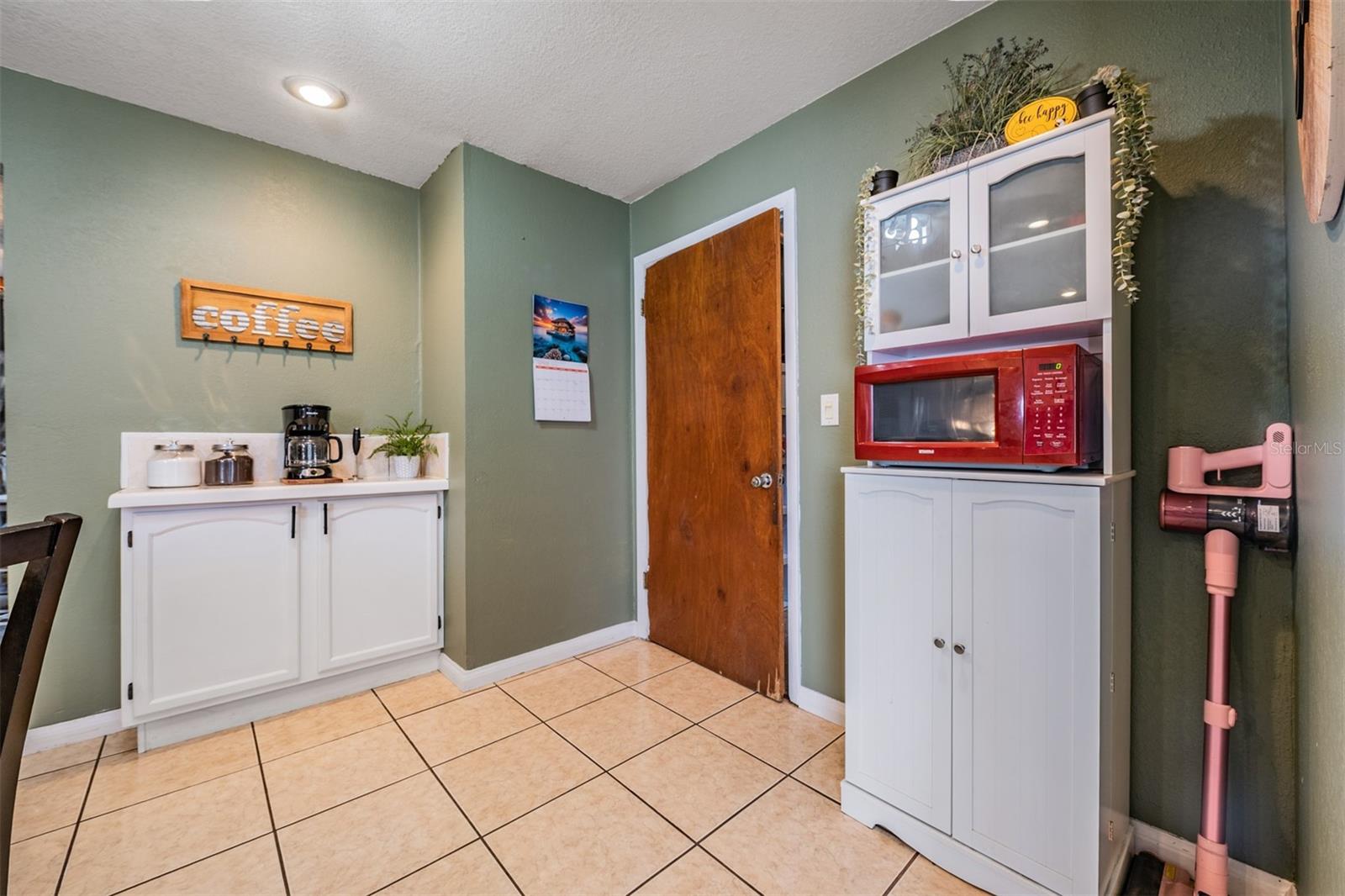 39048 BLUE JAY AVE, ZEPHYRHILLS, FL, 33542