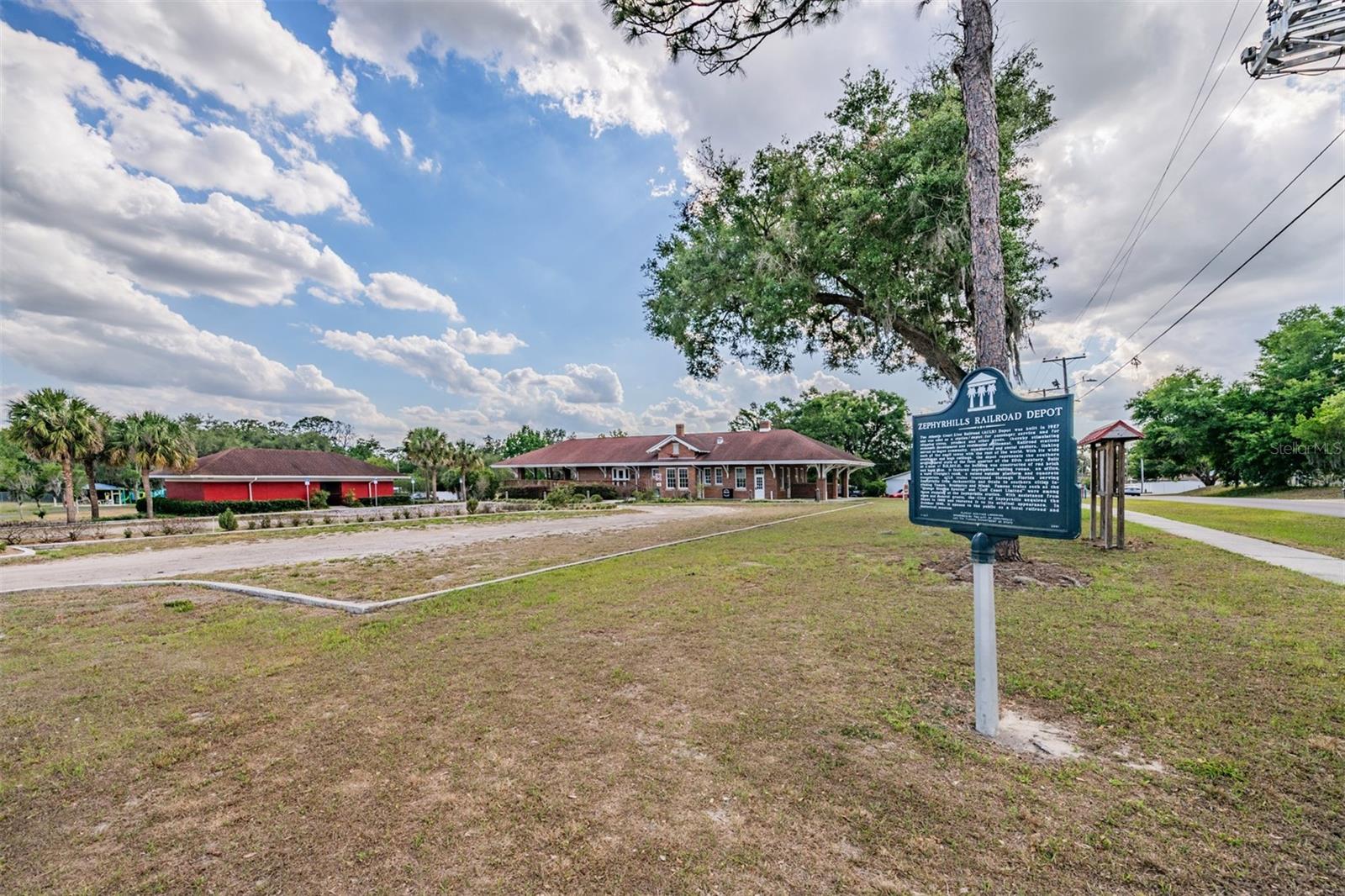 39048 BLUE JAY AVE, ZEPHYRHILLS, FL, 33542