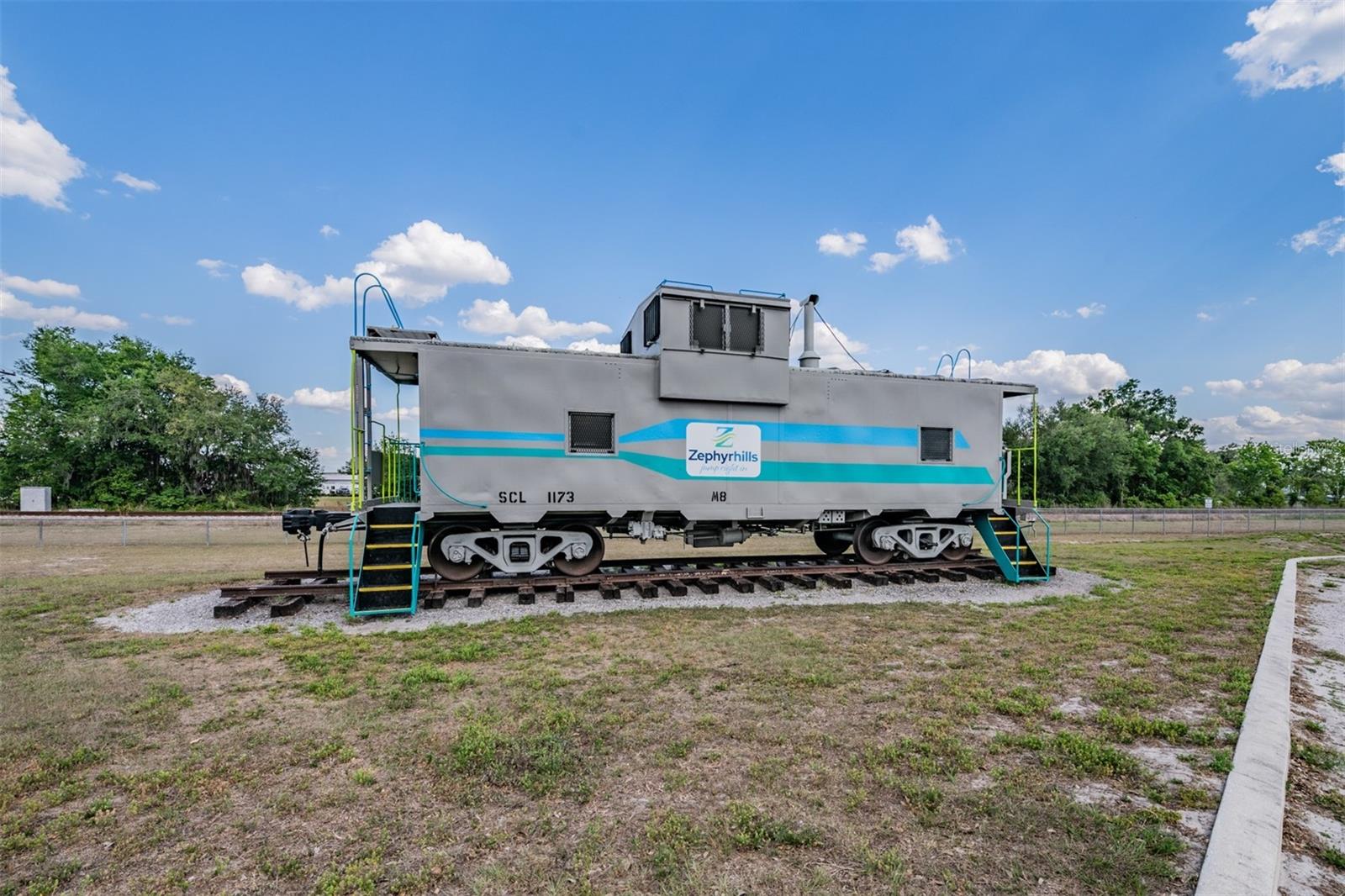 39048 BLUE JAY AVE, ZEPHYRHILLS, FL, 33542