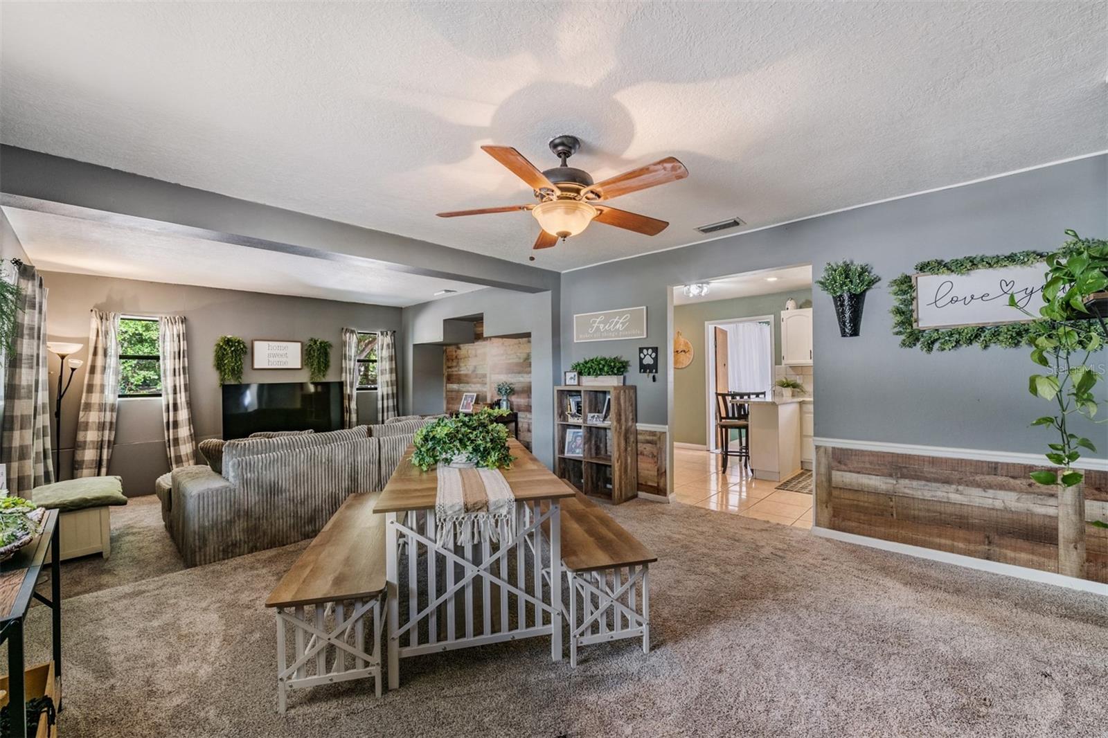 39048 BLUE JAY AVE, ZEPHYRHILLS, FL, 33542