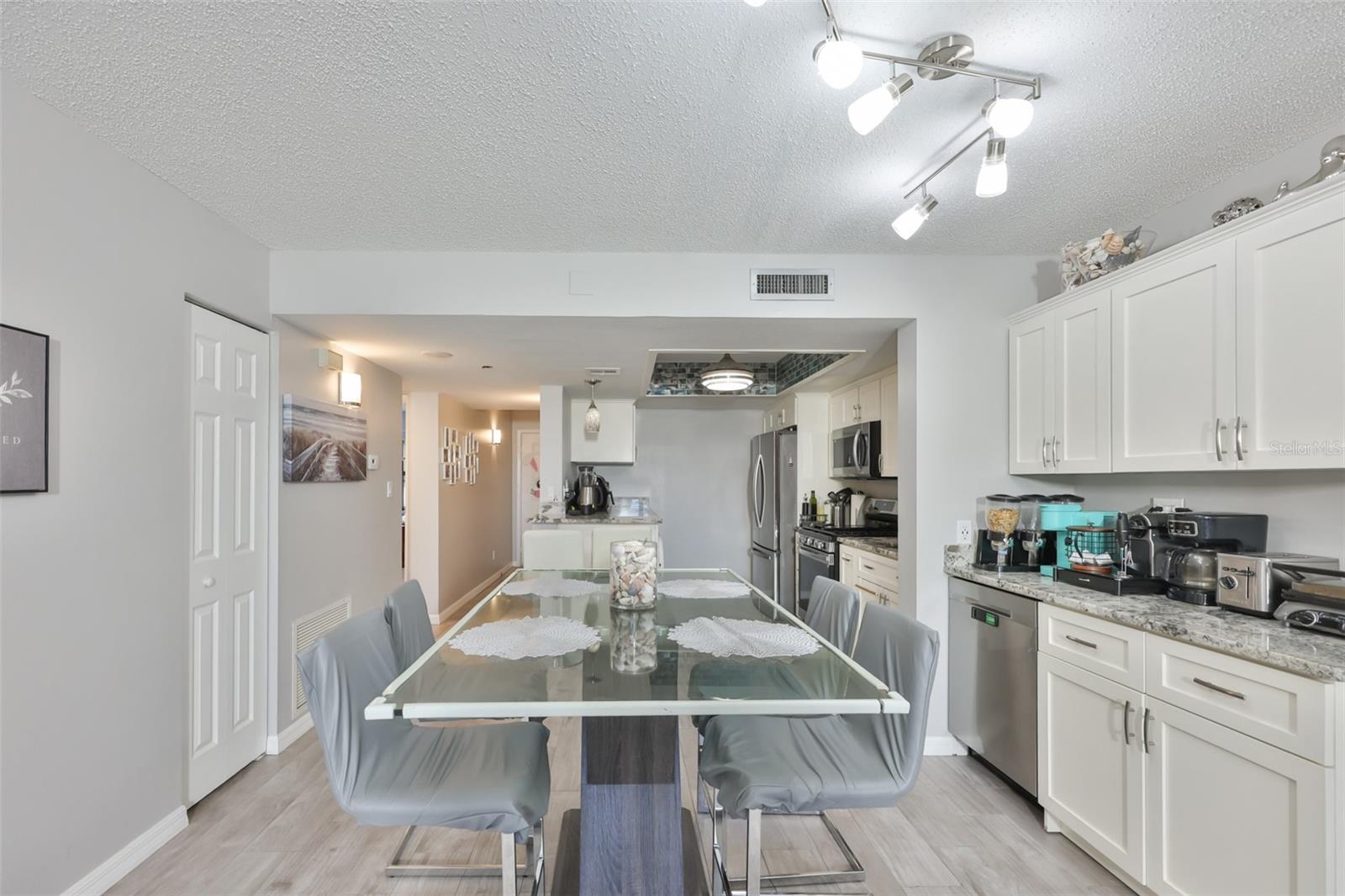 5400 PARK ST N #208, ST PETERSBURG, FL, 33709