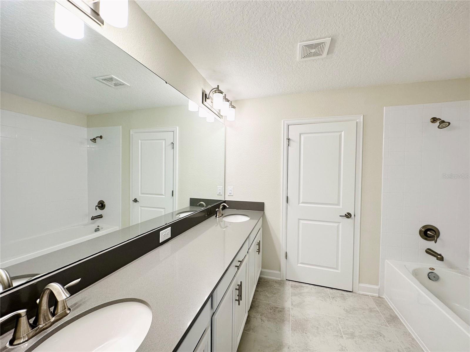 11823 CHARADES ST, ORLANDO, FL, 32832