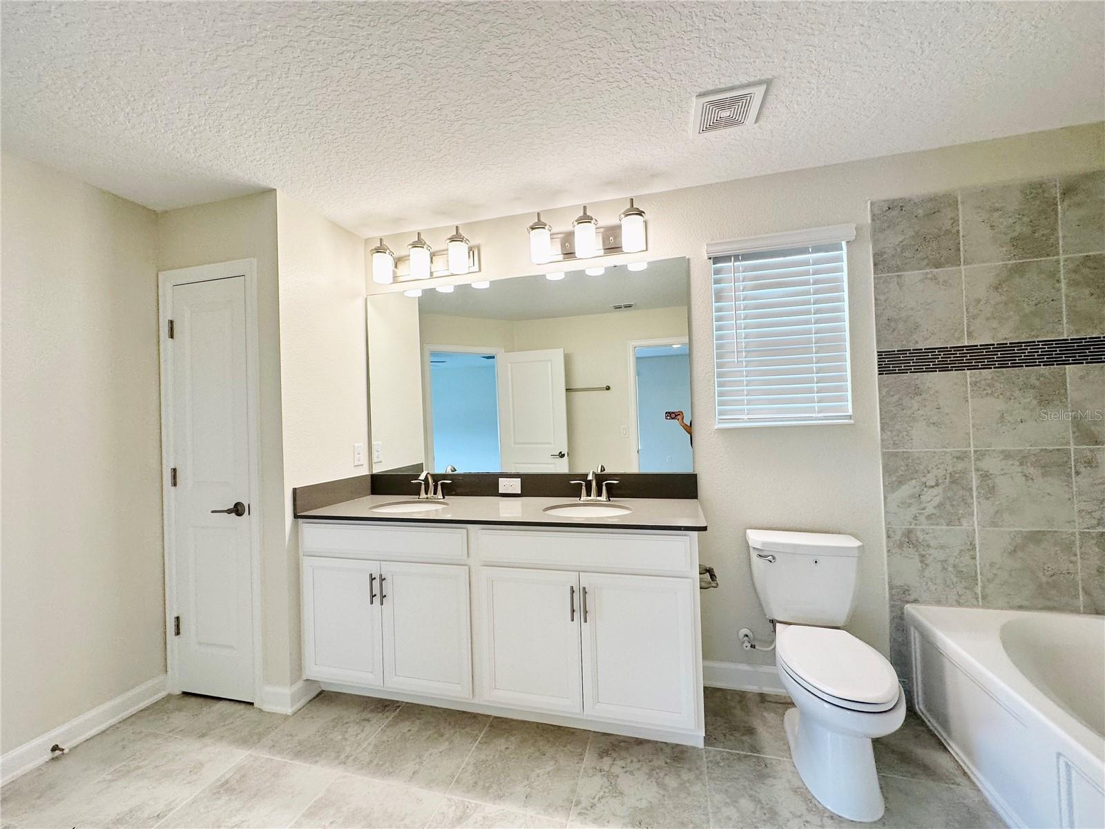 11823 CHARADES ST, ORLANDO, FL, 32832