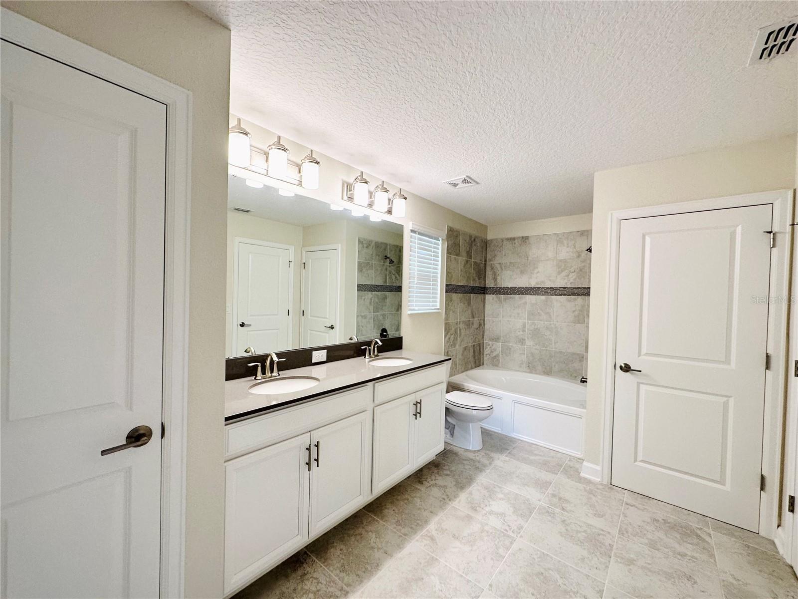 11823 CHARADES ST, ORLANDO, FL, 32832