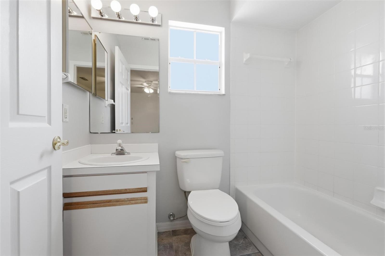 2777 W COVINGTON DR, DELTONA, FL, 32738