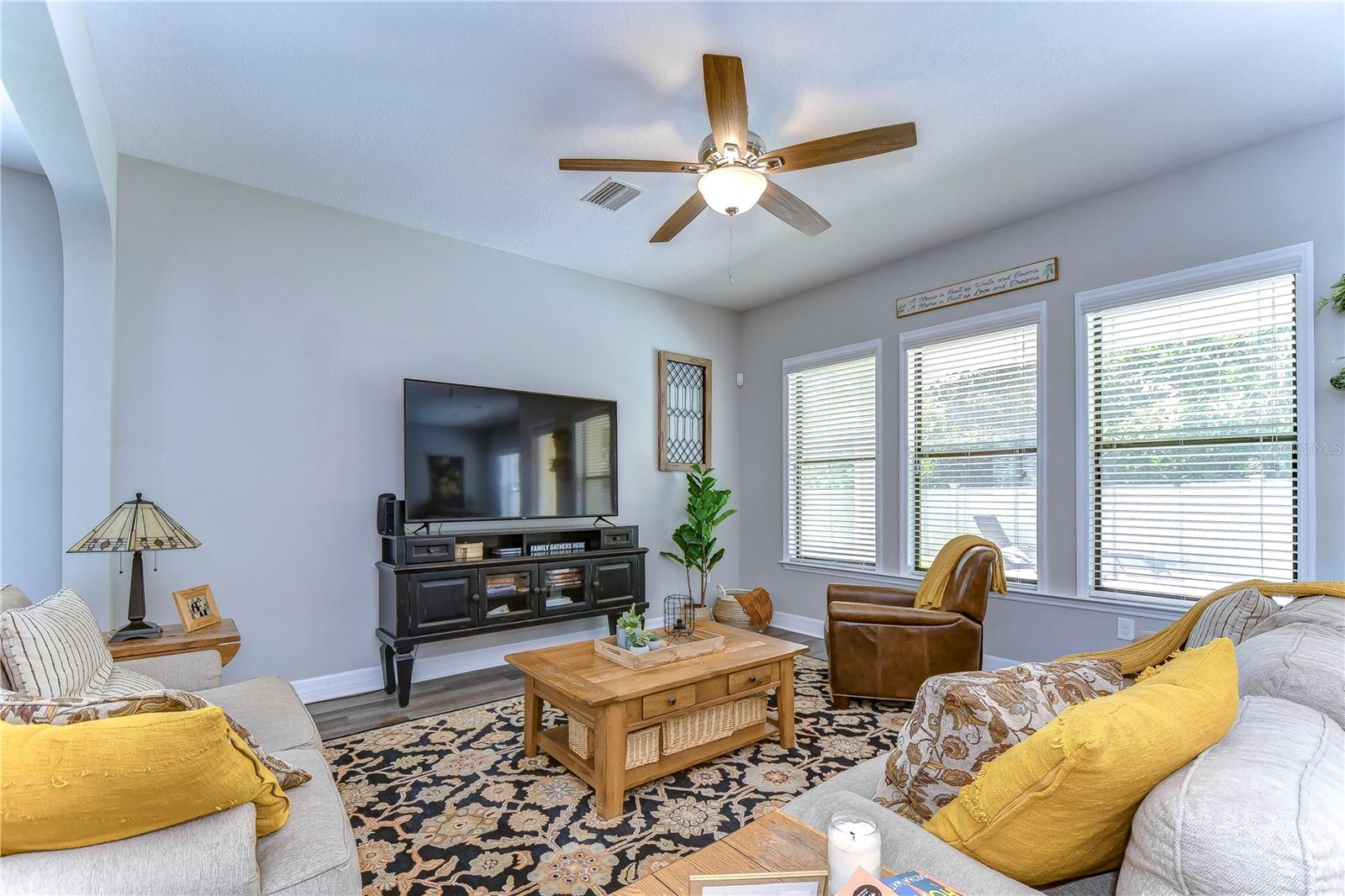 2614 MILFORD BERRY LN, TAMPA, FL, 33618