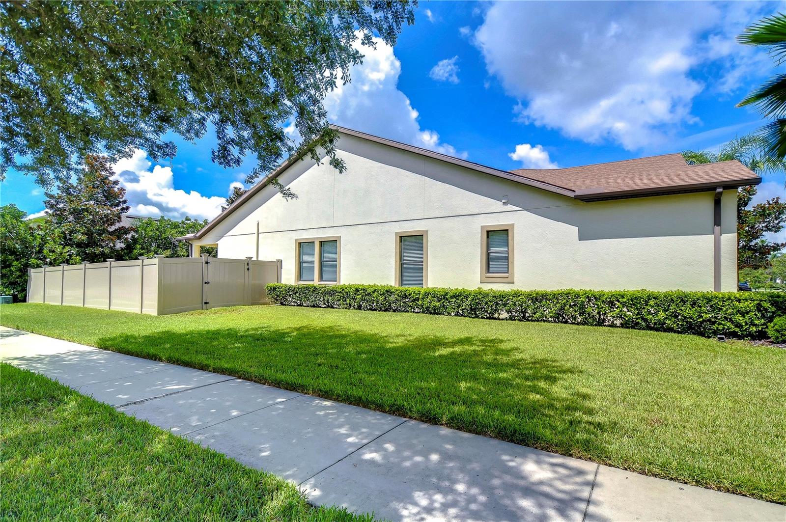 2614 MILFORD BERRY LN, TAMPA, FL, 33618