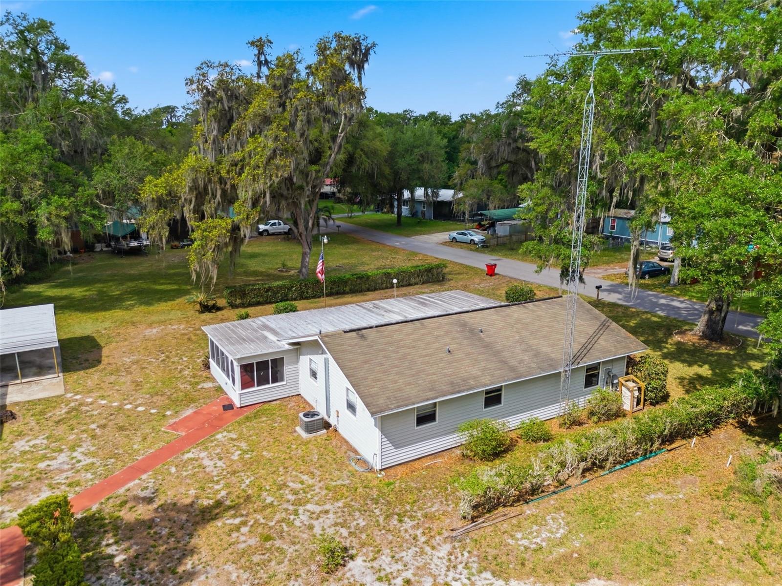 1289 CR 436, LAKE PANASOFFKEE, FL, 33538