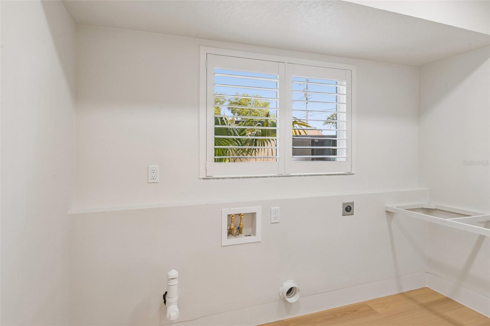 861 RAFAEL BLVD NE, ST PETERSBURG, FL, 33704