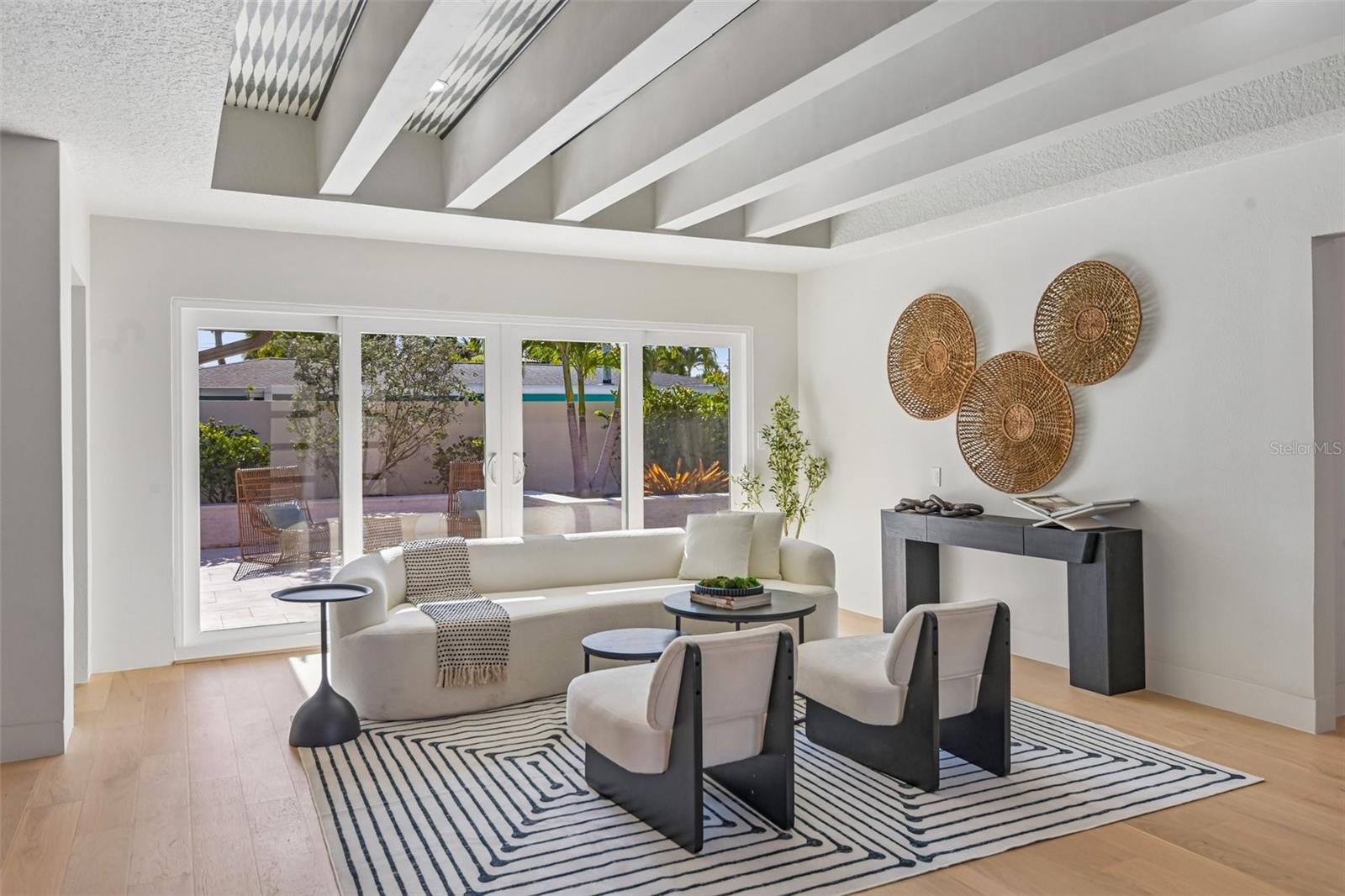 861 RAFAEL BLVD NE, ST PETERSBURG, FL, 33704