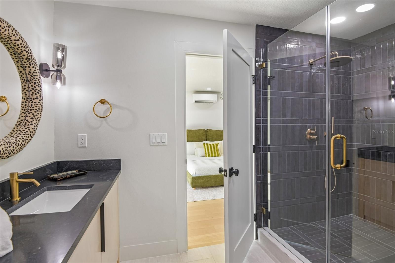 861 RAFAEL BLVD NE, ST PETERSBURG, FL, 33704