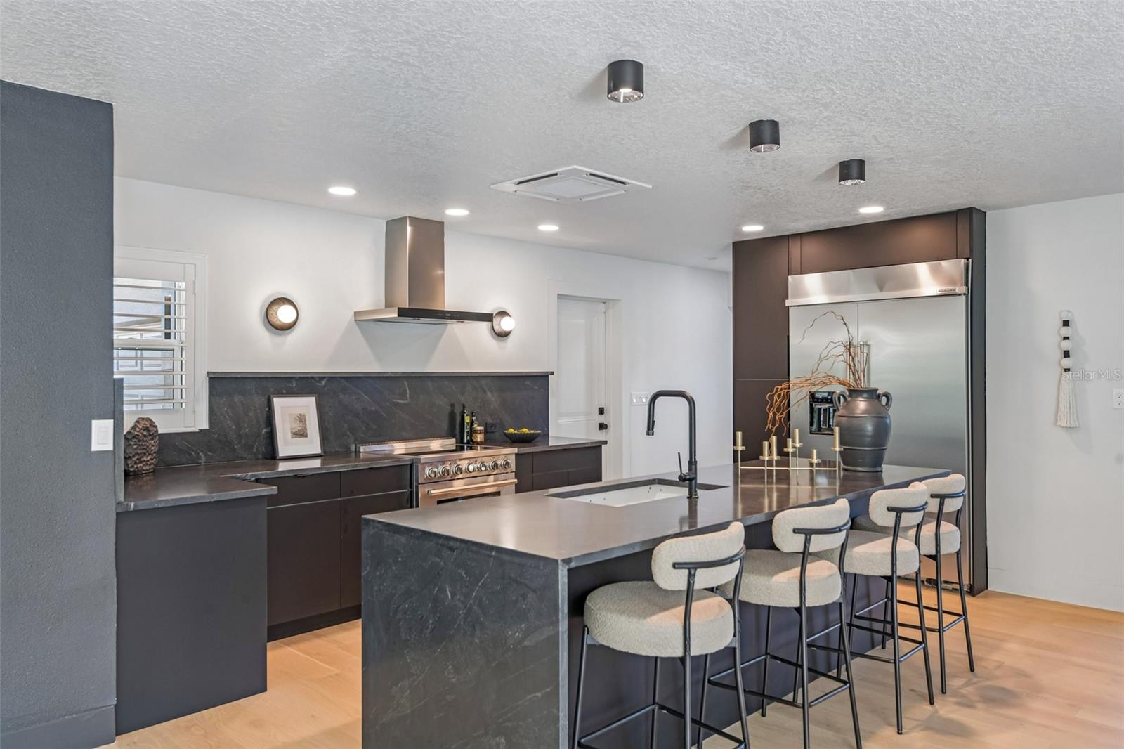 861 RAFAEL BLVD NE, ST PETERSBURG, FL, 33704