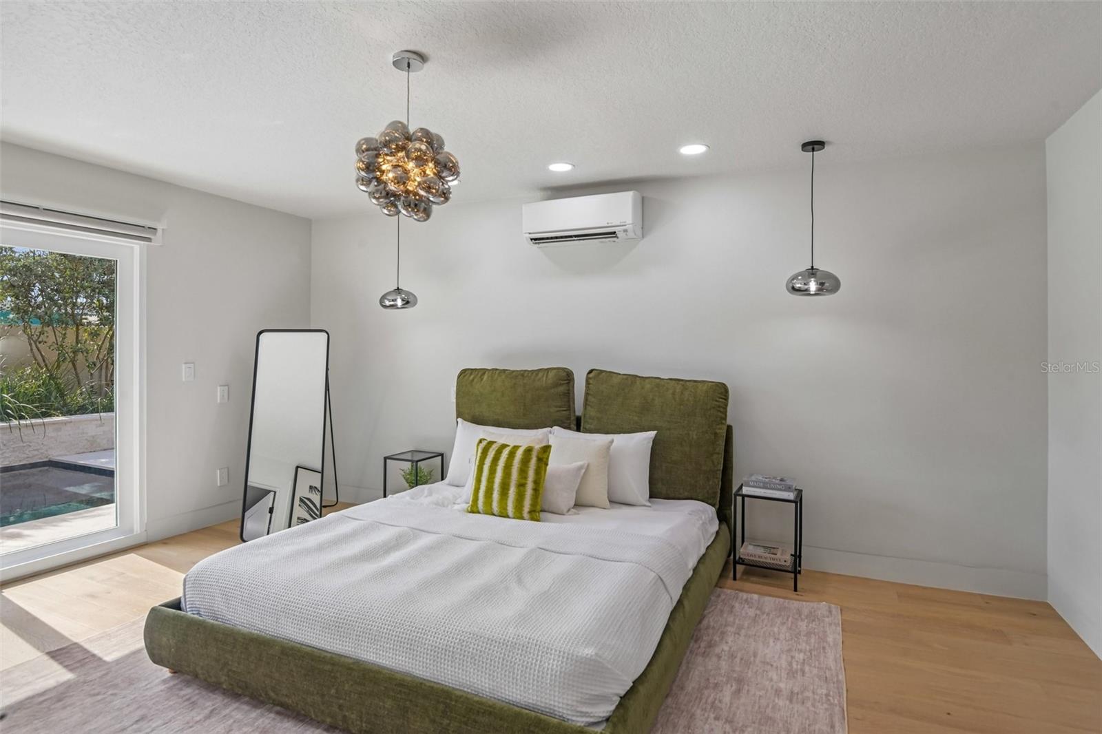 861 RAFAEL BLVD NE, ST PETERSBURG, FL, 33704