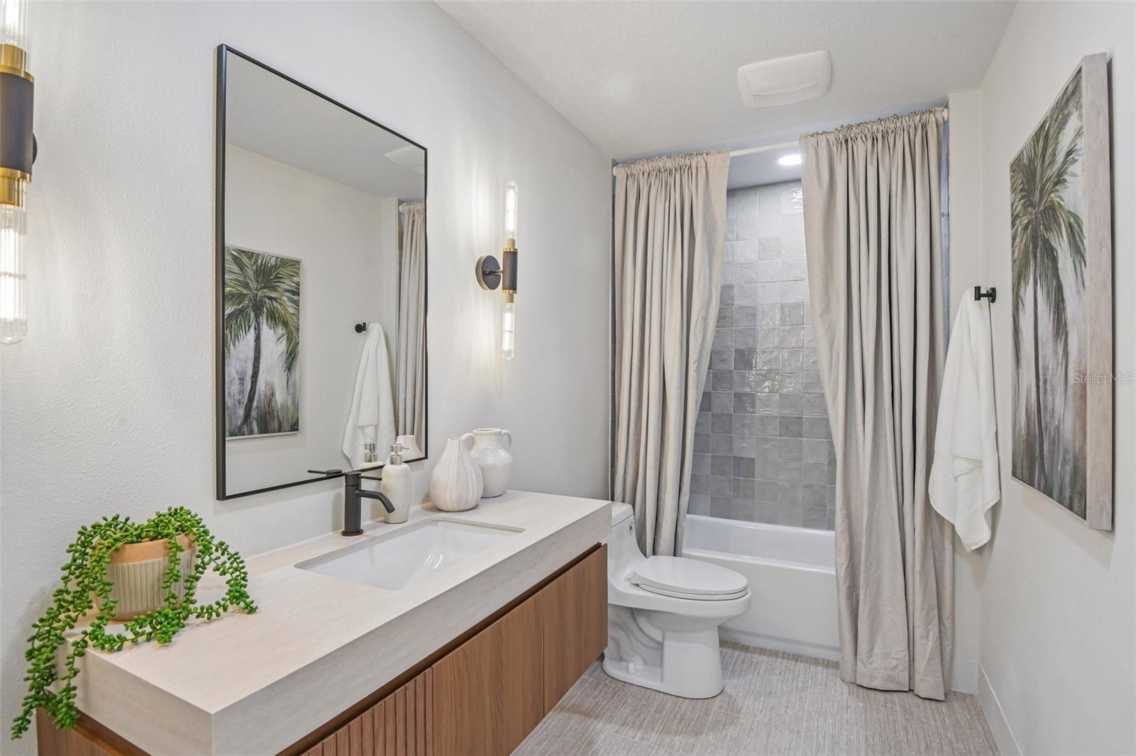 861 RAFAEL BLVD NE, ST PETERSBURG, FL, 33704