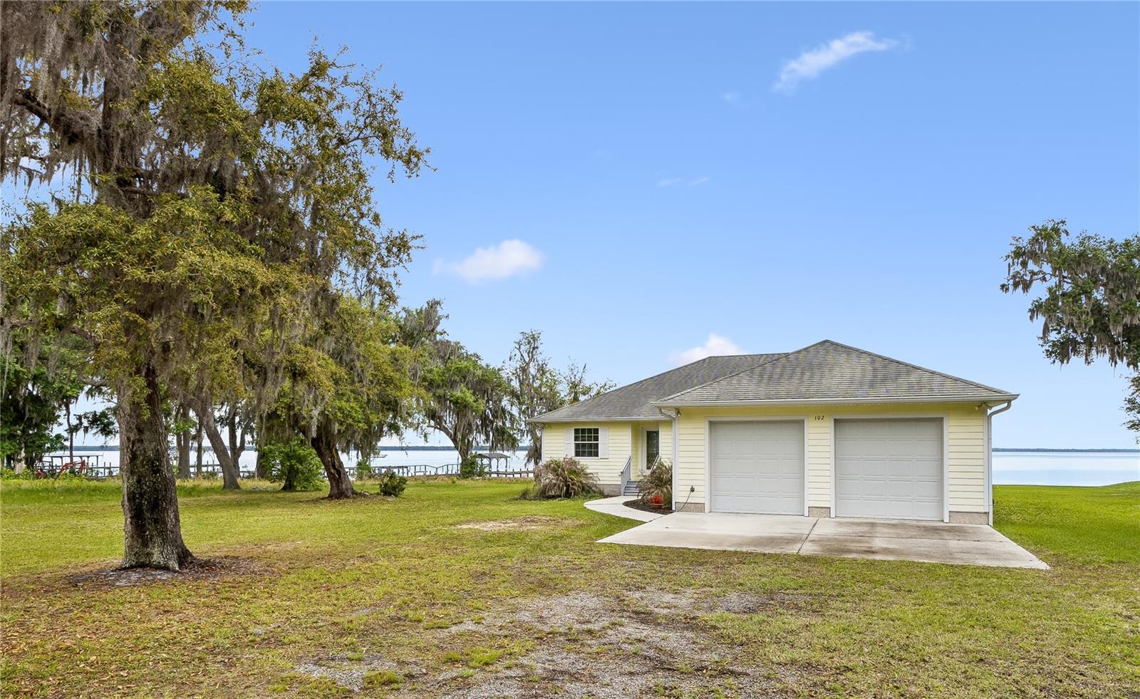 102 SANDRA LN, CRESCENT CITY, FL, 32112