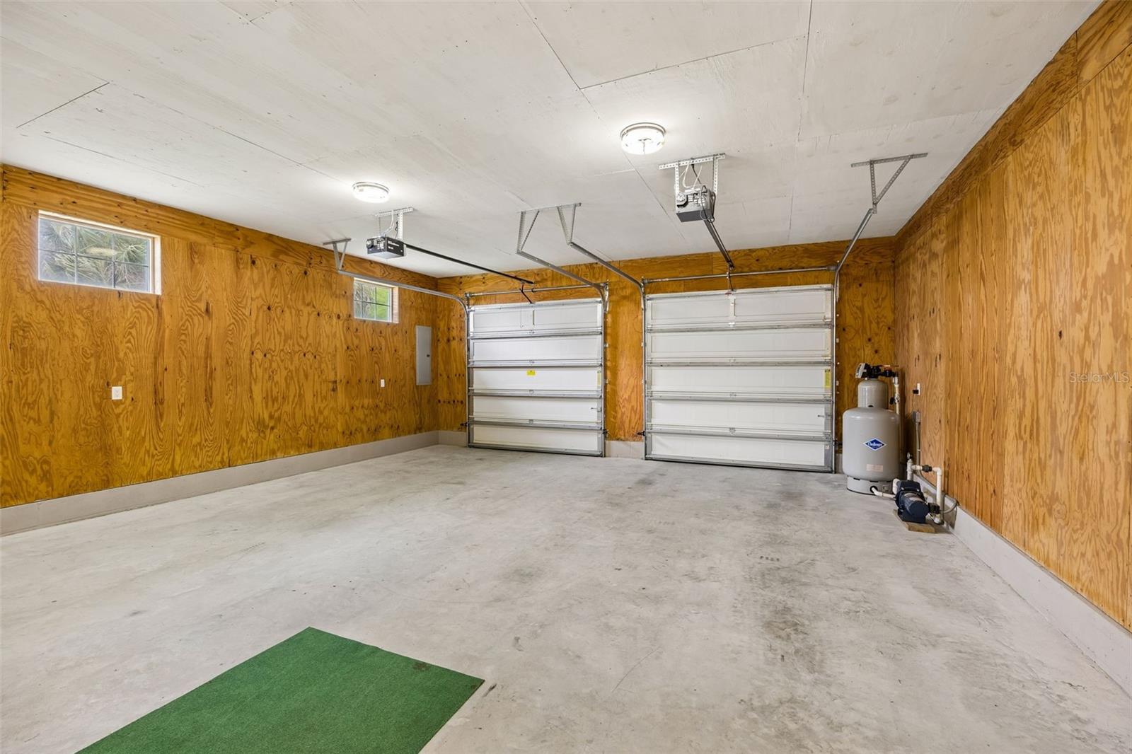 102 SANDRA LN, CRESCENT CITY, FL, 32112
