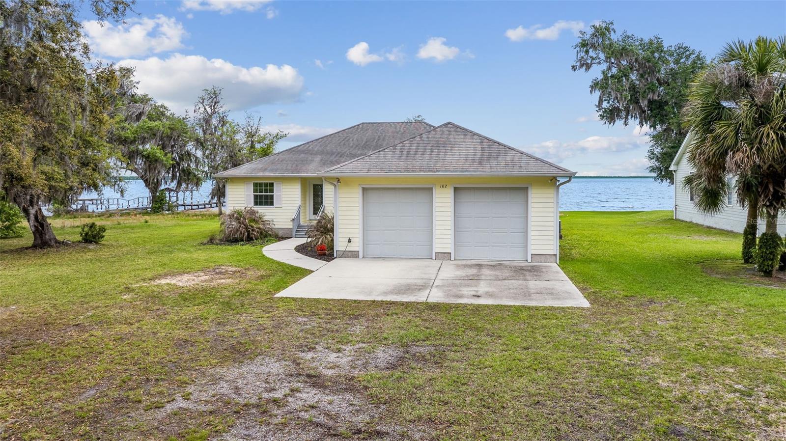 102 SANDRA LN, CRESCENT CITY, FL, 32112