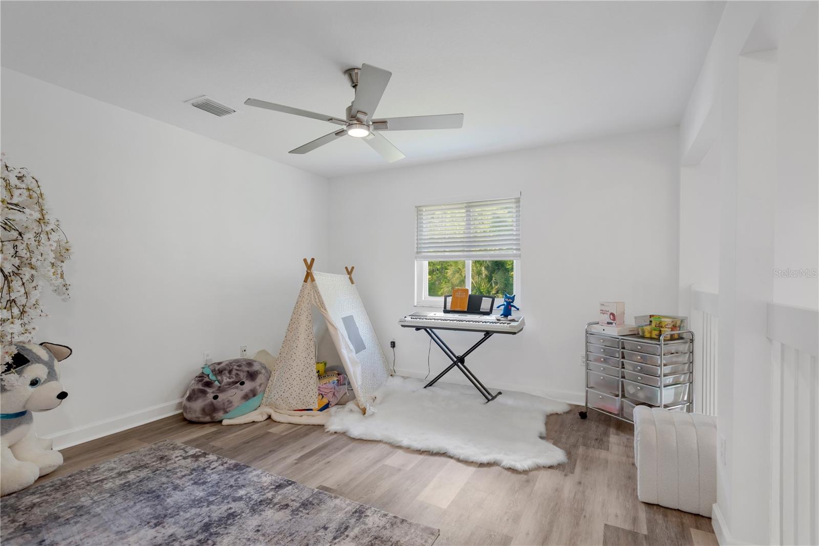 1211 TIMBER TRACE DR, WESLEY CHAPEL, FL, 33543