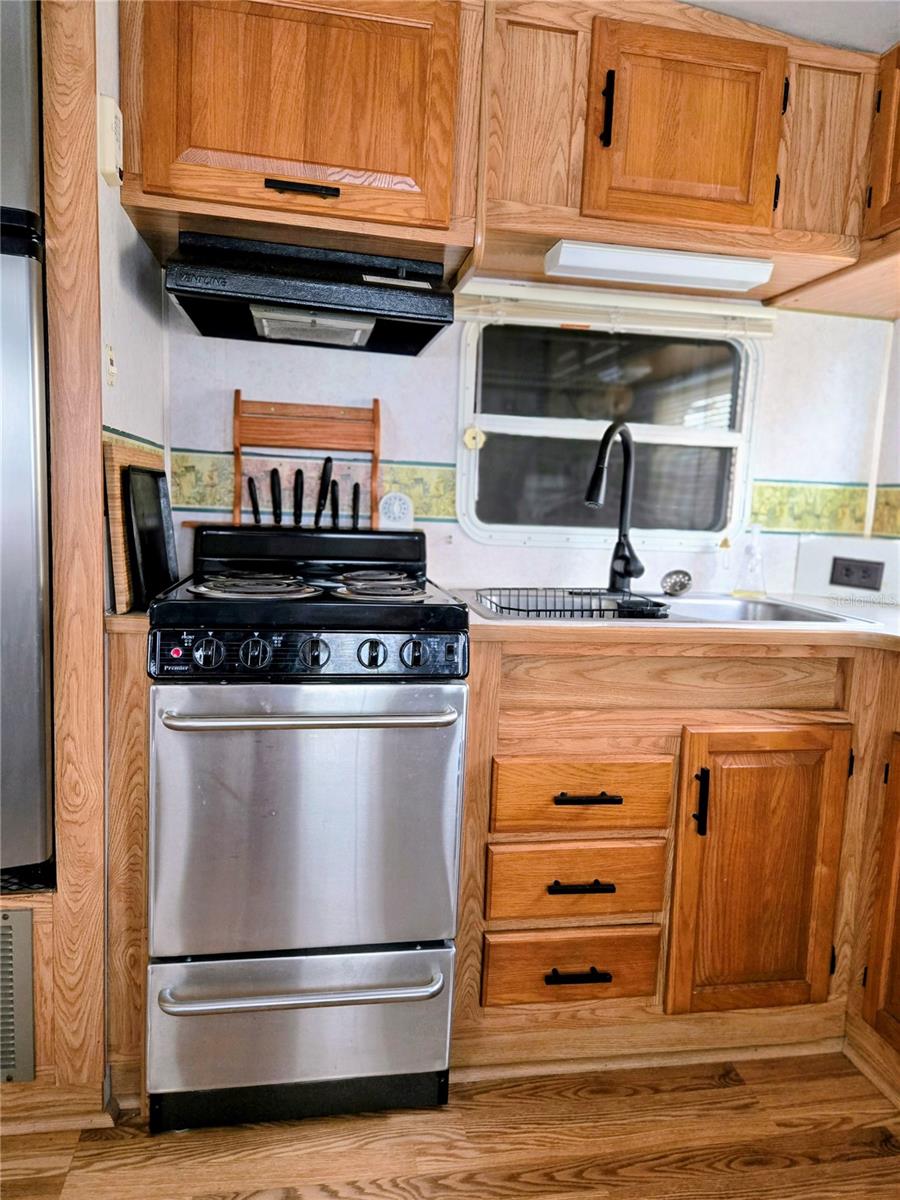 39249 NANIAN DR, ZEPHYRHILLS, FL, 33542