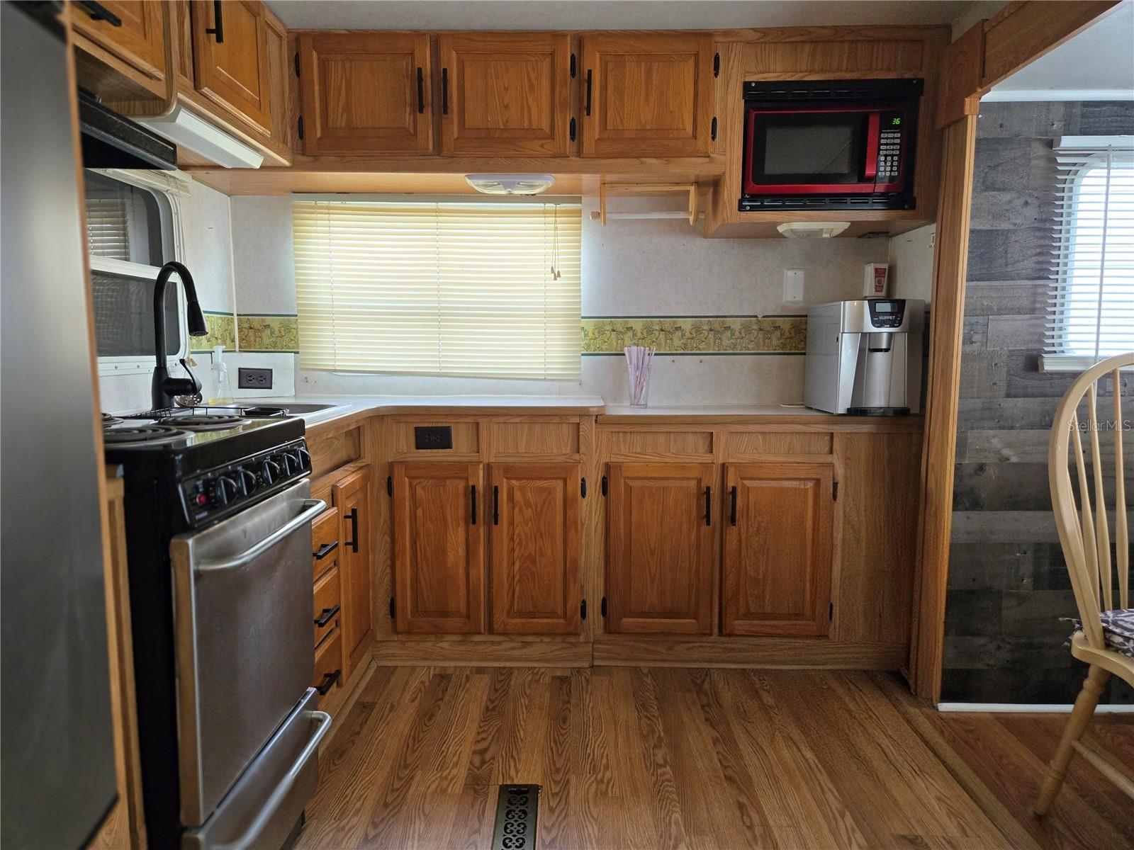 39249 NANIAN DR, ZEPHYRHILLS, FL, 33542