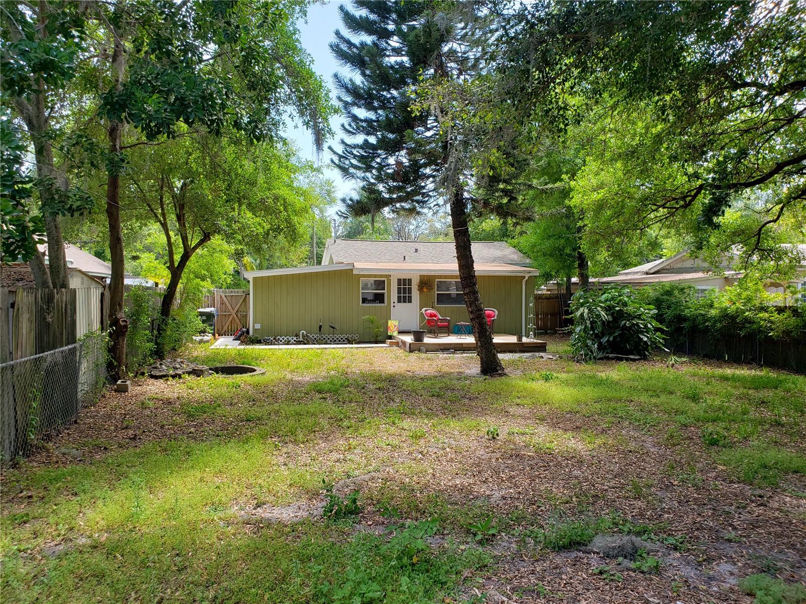 910 9TH AVE SW, LARGO, FL, 33770