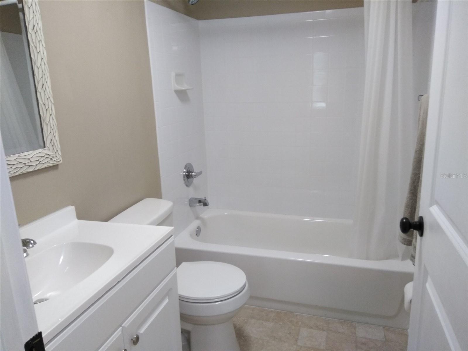 910 9TH AVE SW, LARGO, FL, 33770