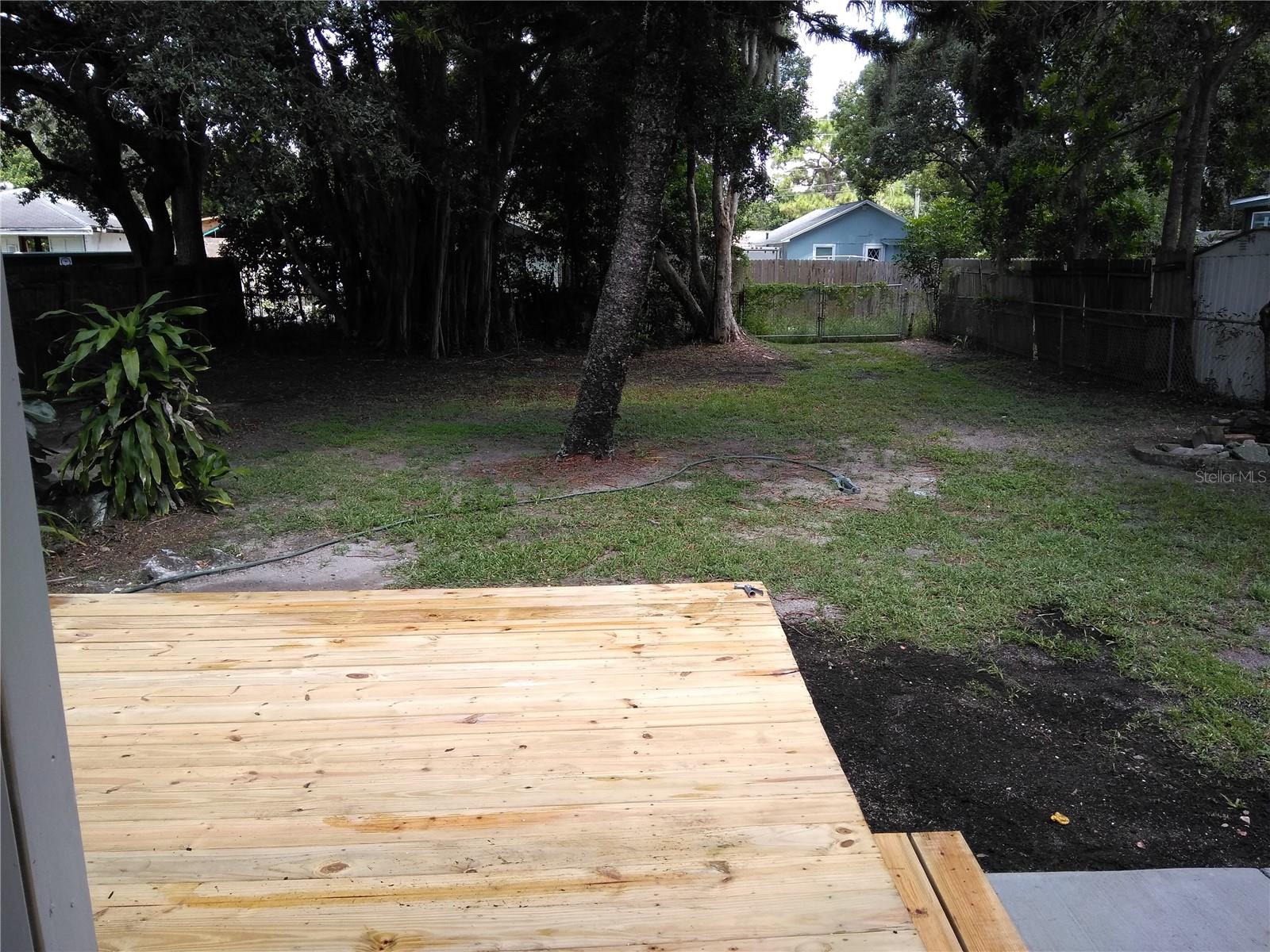 910 9TH AVE SW, LARGO, FL, 33770