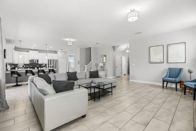 8909 STINGER DR, CHAMPIONS GATE, FL, 33896