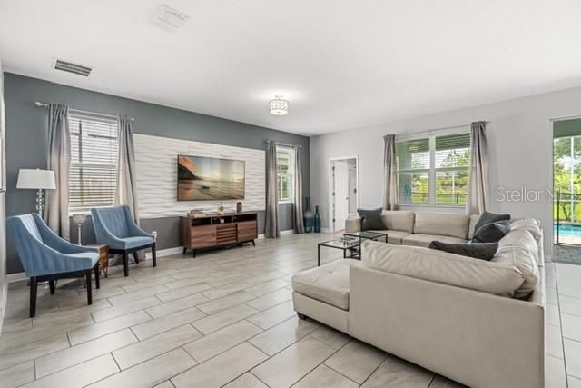 8909 STINGER DR, CHAMPIONS GATE, FL, 33896