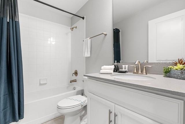 8909 STINGER DR, CHAMPIONS GATE, FL, 33896