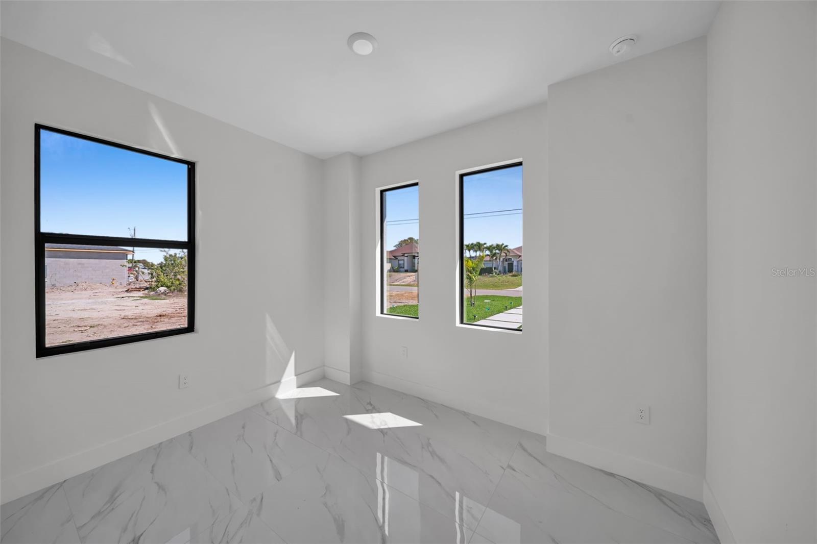 1320 NE 20TH ST, CAPE CORAL, FL, 33909