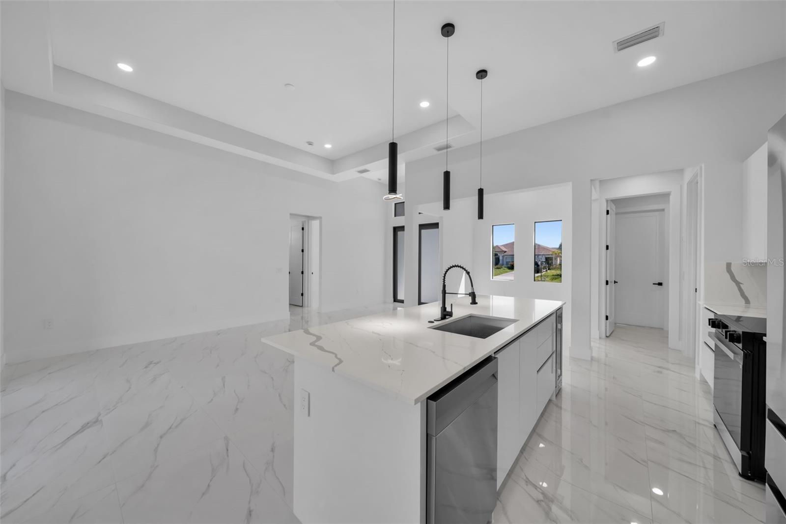 1320 NE 20TH ST, CAPE CORAL, FL, 33909