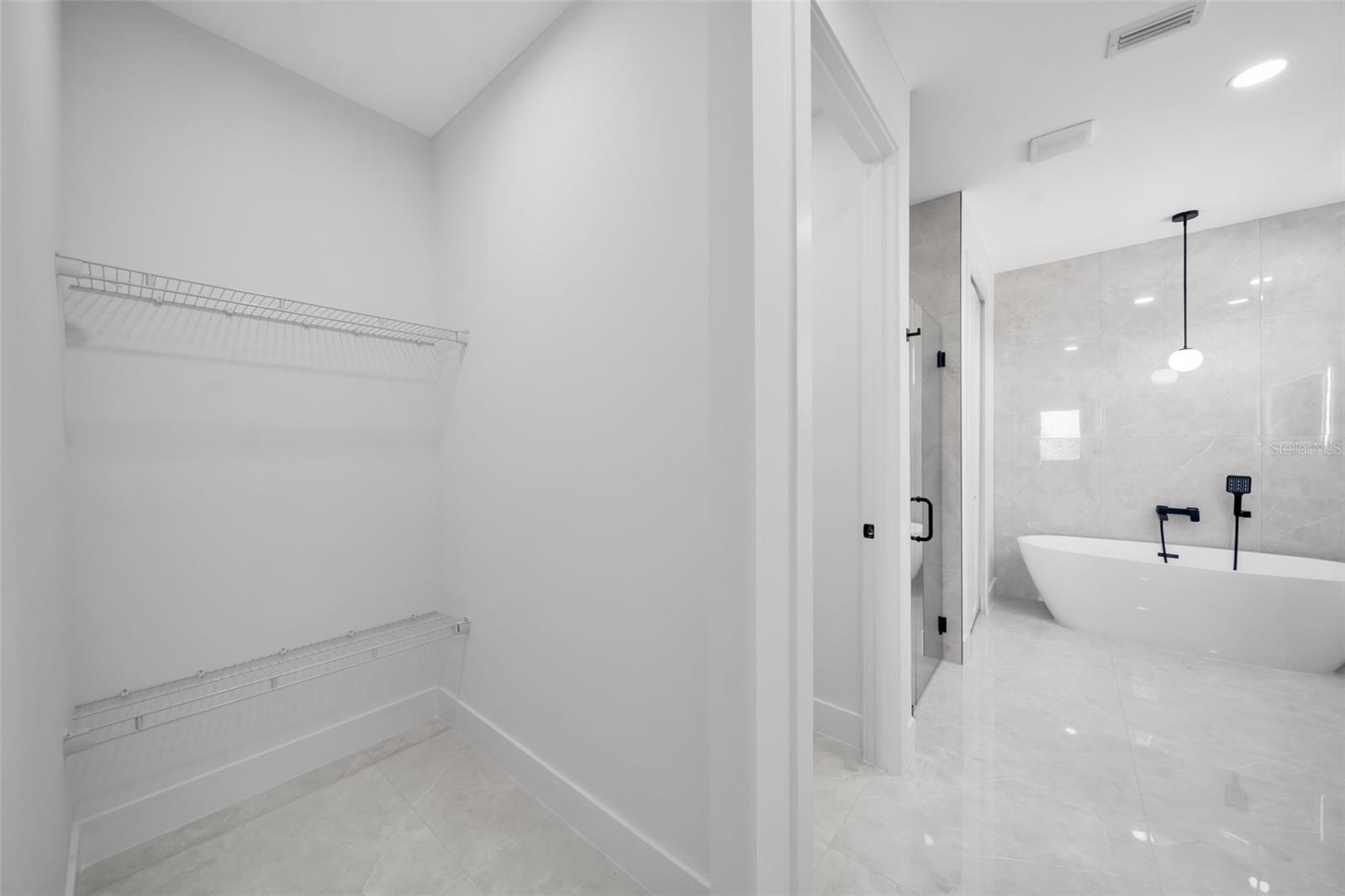 1320 NE 20TH ST, CAPE CORAL, FL, 33909