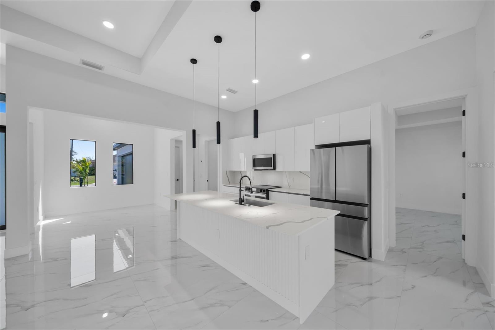 1320 NE 20TH ST, CAPE CORAL, FL, 33909