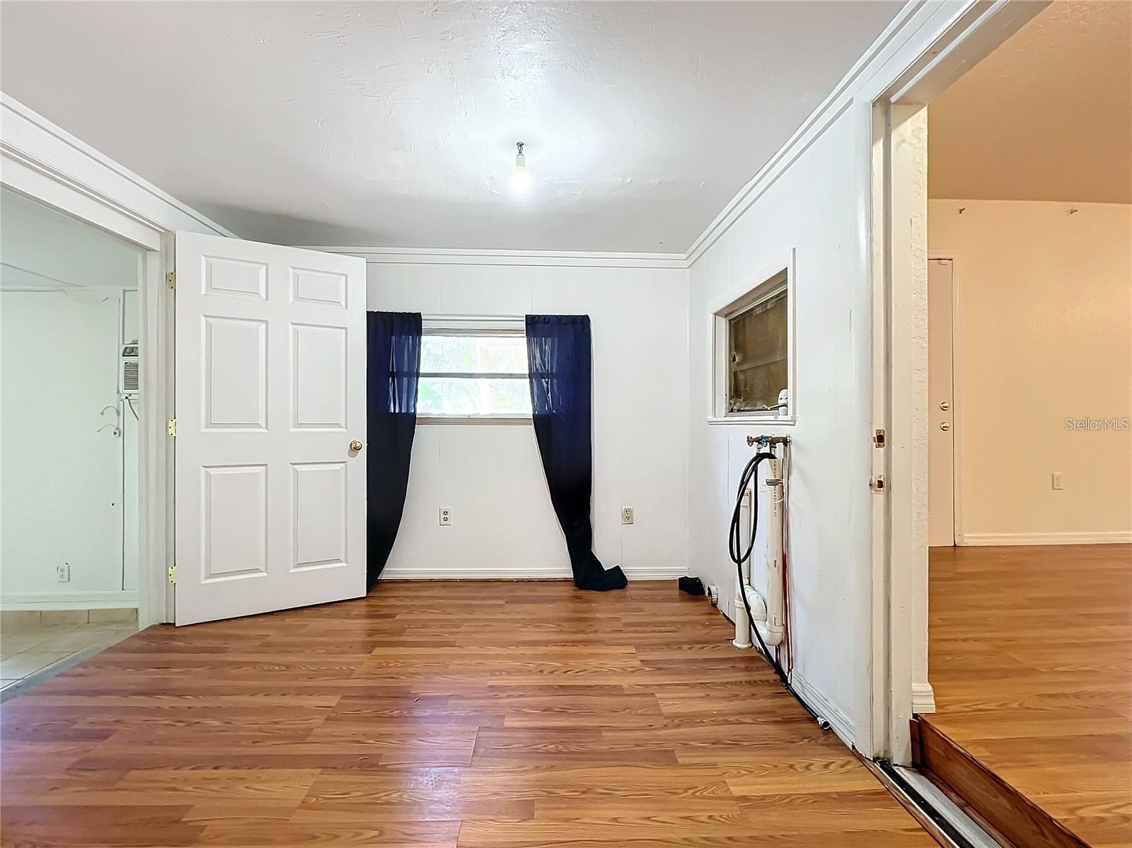 25 E CHESLEY AVE, EUSTIS, FL, 32726