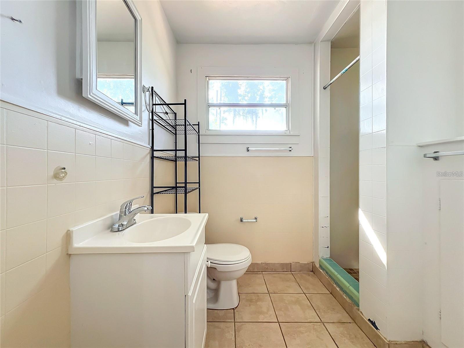 25 E CHESLEY AVE, EUSTIS, FL, 32726