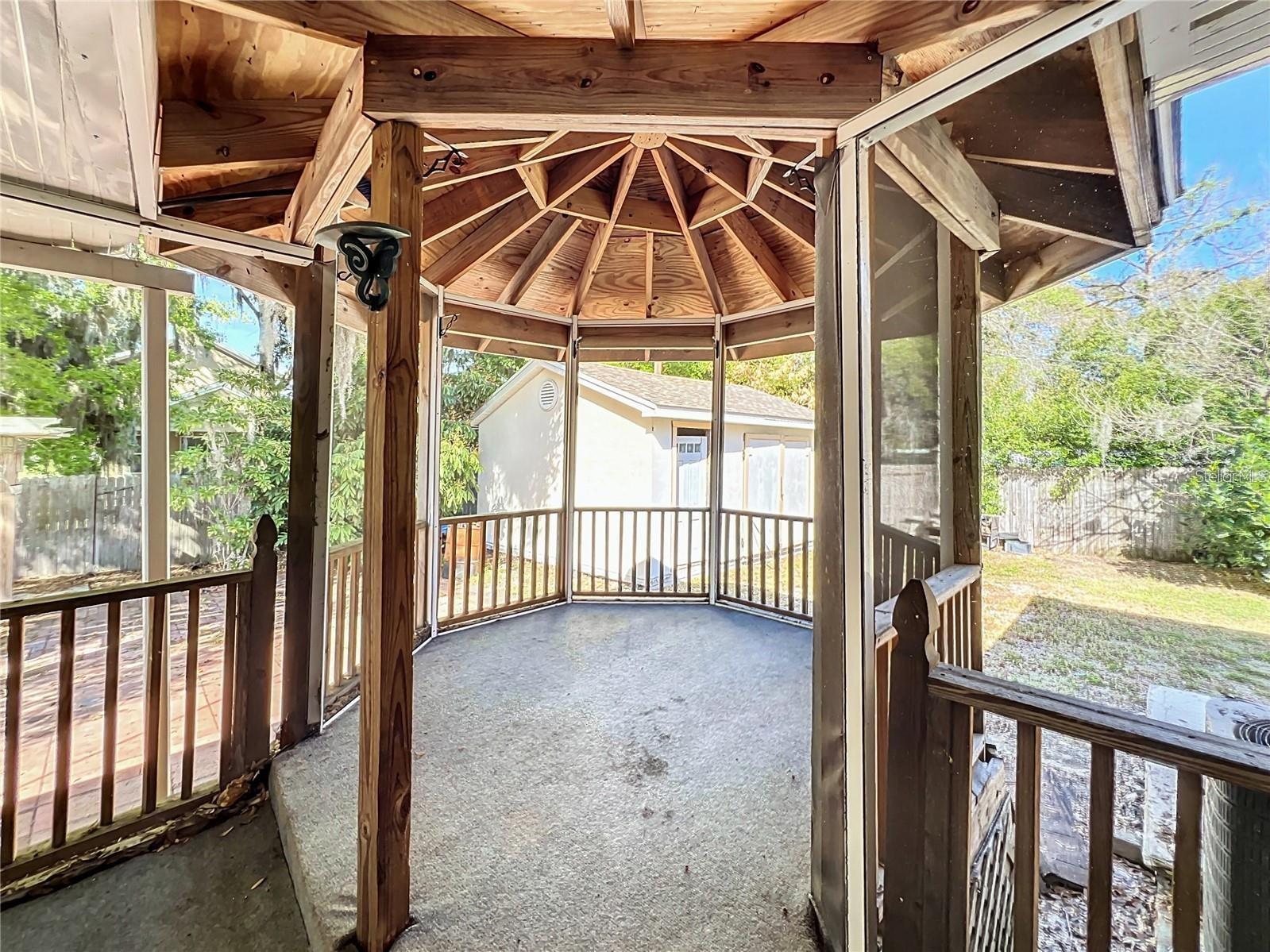 25 E CHESLEY AVE, EUSTIS, FL, 32726