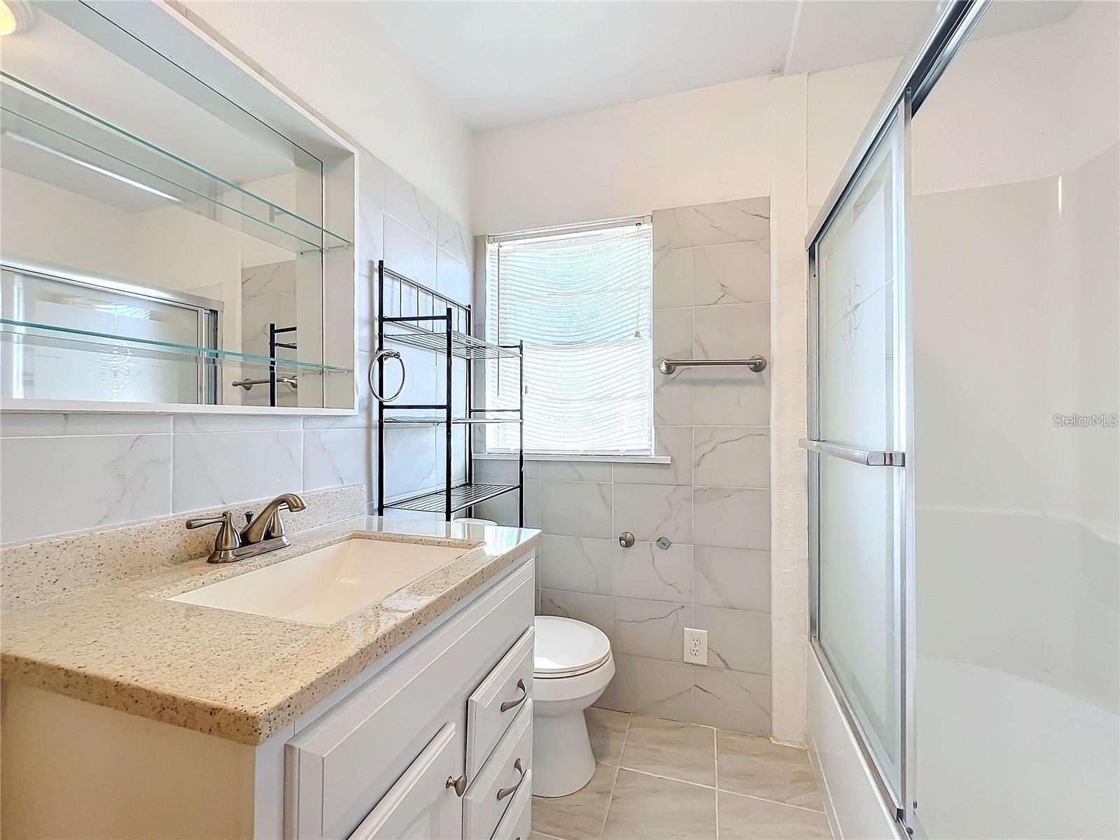 25 E CHESLEY AVE, EUSTIS, FL, 32726