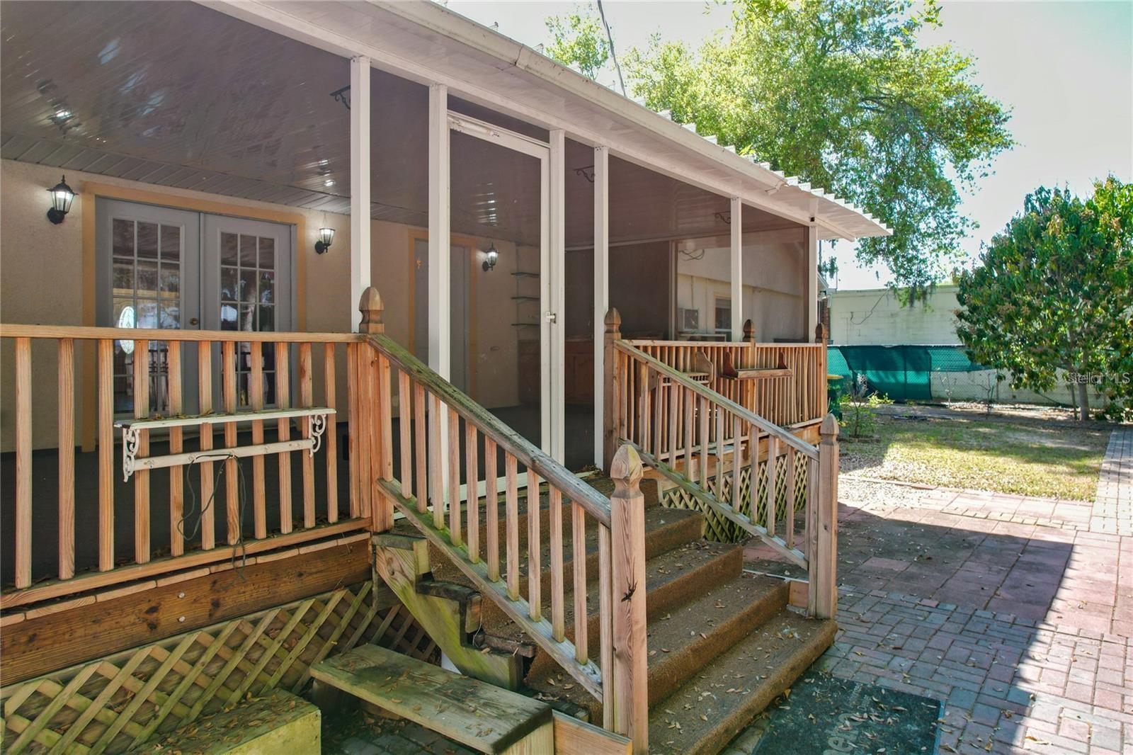 25 E CHESLEY AVE, EUSTIS, FL, 32726