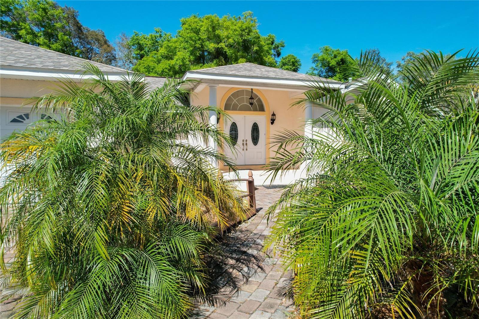 25 E CHESLEY AVE, EUSTIS, FL, 32726