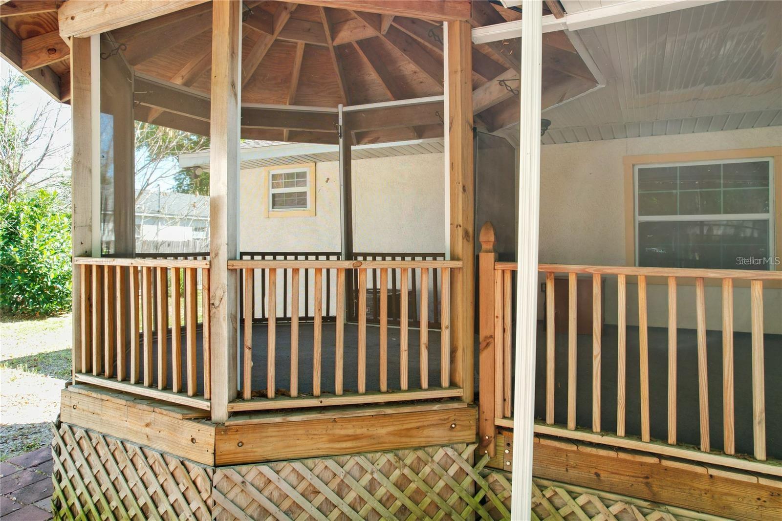 25 E CHESLEY AVE, EUSTIS, FL, 32726