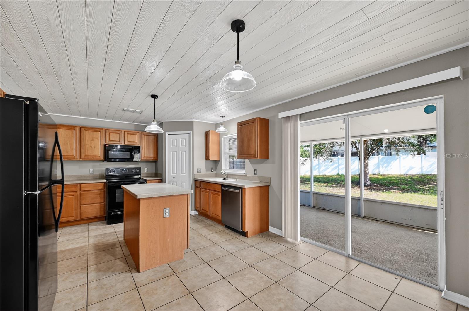 15536 MERLIN AVE, MASCOTTE, FL, 34753
