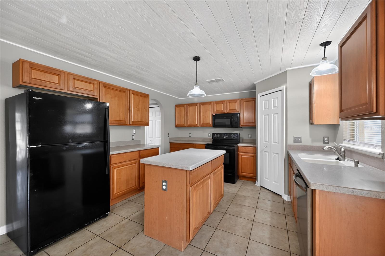 15536 MERLIN AVE, MASCOTTE, FL, 34753